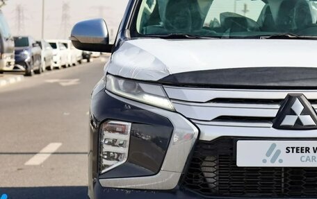 Mitsubishi Pajero Sport III рестайлинг, 2023 год, 3 883 000 рублей, 7 фотография