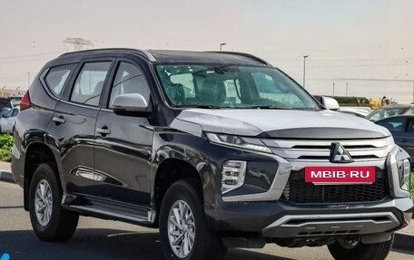Mitsubishi Pajero Sport III рестайлинг, 2023 год, 3 883 000 рублей, 2 фотография