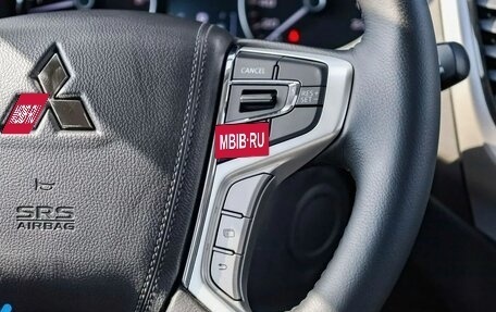 Mitsubishi Pajero Sport III рестайлинг, 2023 год, 3 883 000 рублей, 28 фотография