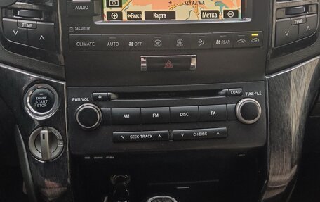 Toyota Land Cruiser 200, 2008 год, 3 300 000 рублей, 6 фотография