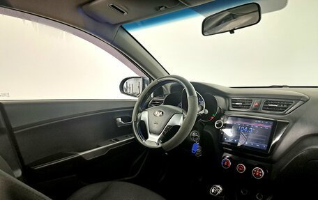 KIA Rio III рестайлинг, 2015 год, 810 000 рублей, 15 фотография