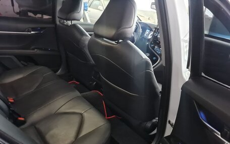 Toyota Camry, 2021 год, 3 150 000 рублей, 6 фотография