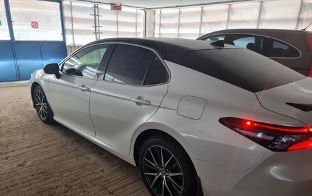 Toyota Camry, 2021 год, 3 150 000 рублей, 28 фотография