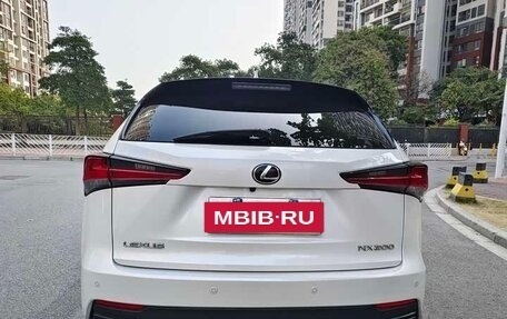 Lexus NX I, 2021 год, 2 650 000 рублей, 7 фотография