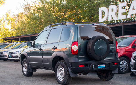 Chevrolet Niva I рестайлинг, 2017 год, 659 000 рублей, 3 фотография