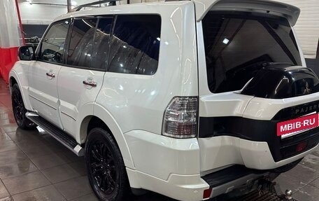 Mitsubishi Pajero IV, 2019 год, 5 600 000 рублей, 6 фотография