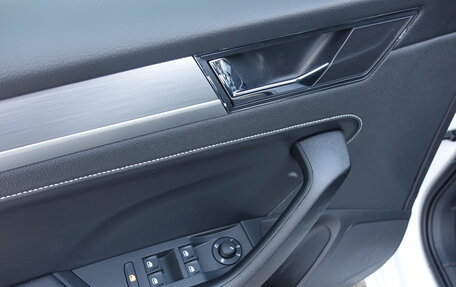 Skoda Superb III рестайлинг, 2025 год, 3 320 000 рублей, 7 фотография