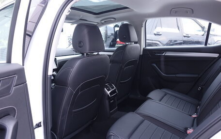 Skoda Superb III рестайлинг, 2025 год, 3 320 000 рублей, 16 фотография