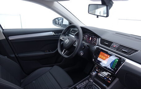 Skoda Superb III рестайлинг, 2025 год, 3 320 000 рублей, 19 фотография