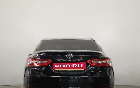 Toyota Camry, 2018 год, 2 939 000 рублей, 6 фотография