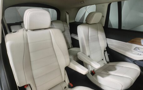 Mercedes-Benz GLS, 2021 год, 8 800 000 рублей, 17 фотография