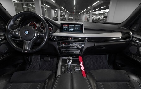 BMW X5, 2018 год, 4 800 000 рублей, 8 фотография