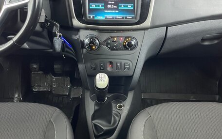 Renault Sandero II рестайлинг, 2021 год, 1 100 000 рублей, 14 фотография