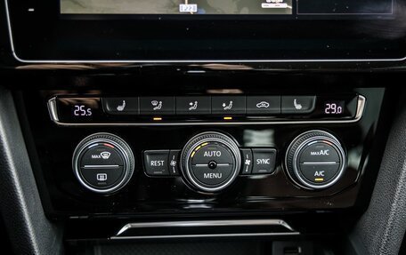 Volkswagen Passat B8 рестайлинг, 2017 год, 2 348 000 рублей, 31 фотография