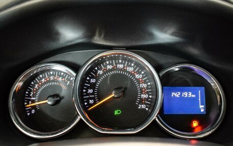 Renault Sandero II рестайлинг, 2015 год, 870 000 рублей, 9 фотография