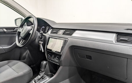 Skoda Rapid I, 2019 год, 1 515 000 рублей, 11 фотография