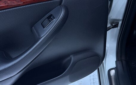 Toyota Avensis III рестайлинг, 2005 год, 820 000 рублей, 10 фотография