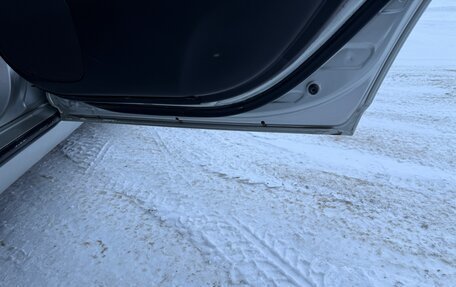 Toyota Avensis III рестайлинг, 2005 год, 820 000 рублей, 16 фотография