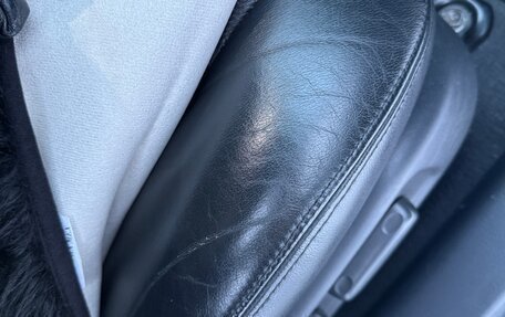 Toyota Avensis III рестайлинг, 2005 год, 820 000 рублей, 20 фотография