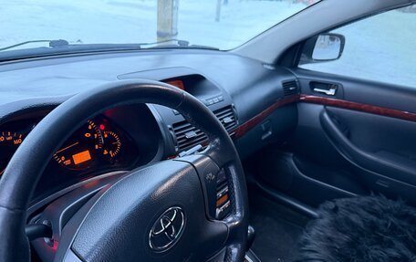 Toyota Avensis III рестайлинг, 2005 год, 820 000 рублей, 22 фотография