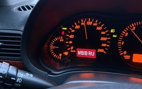 Toyota Avensis III рестайлинг, 2005 год, 820 000 рублей, 31 фотография