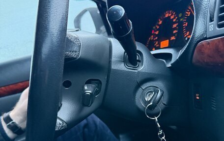 Toyota Avensis III рестайлинг, 2005 год, 820 000 рублей, 38 фотография