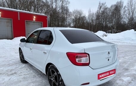 Renault Logan II, 2016 год, 900 000 рублей, 4 фотография
