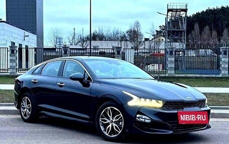 KIA K5, 2021 год, 2 200 000 рублей, 8 фотография