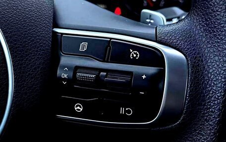 KIA K5, 2021 год, 2 200 000 рублей, 25 фотография