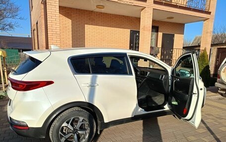 KIA Sportage IV рестайлинг, 2021 год, 2 800 000 рублей, 2 фотография