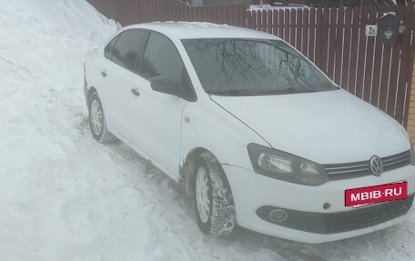 Volkswagen Polo VI (EU Market), 2014 год, 670 000 рублей, 2 фотография