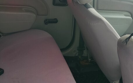 Renault Logan I, 2007 год, 240 000 рублей, 3 фотография