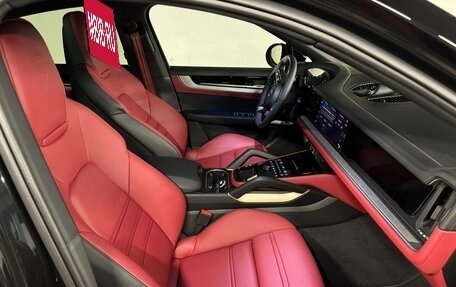 Porsche Cayenne III, 2025 год, 18 500 000 рублей, 21 фотография