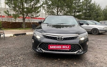 Toyota Camry, 2017 год, 2 199 000 рублей, 3 фотография