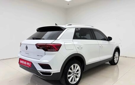 Volkswagen T-Roc I, 2022 год, 1 836 000 рублей, 4 фотография