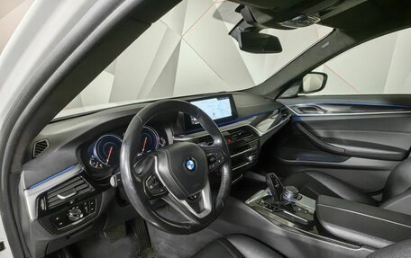 BMW 5 серия, 2017 год, 2 850 000 рублей, 12 фотография