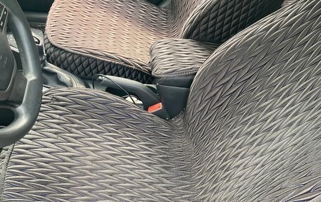 Hyundai Solaris II рестайлинг, 2017 год, 1 199 999 рублей, 5 фотография