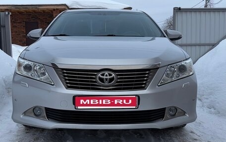 Toyota Camry, 2012 год, 1 550 000 рублей, 2 фотография