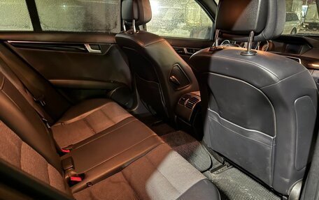 Mercedes-Benz C-Класс, 2012 год, 1 100 000 рублей, 7 фотография