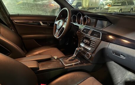 Mercedes-Benz C-Класс, 2012 год, 1 100 000 рублей, 6 фотография