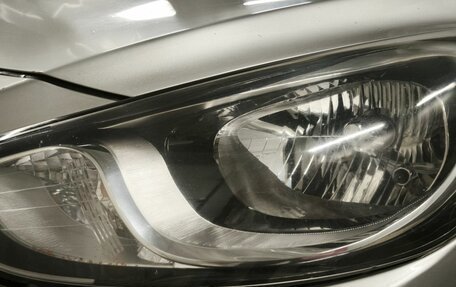 Hyundai Solaris II рестайлинг, 2011 год, 667 000 рублей, 11 фотография