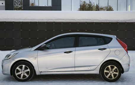 Hyundai Solaris II рестайлинг, 2011 год, 667 000 рублей, 10 фотография