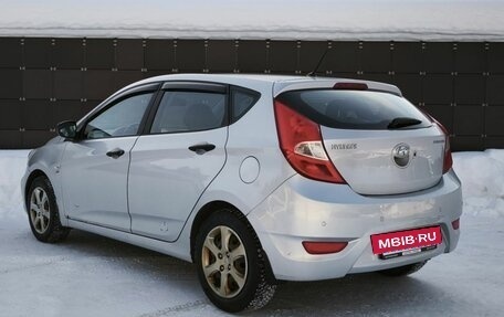 Hyundai Solaris II рестайлинг, 2011 год, 667 000 рублей, 9 фотография