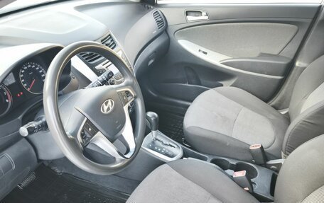 Hyundai Solaris II рестайлинг, 2011 год, 667 000 рублей, 18 фотография