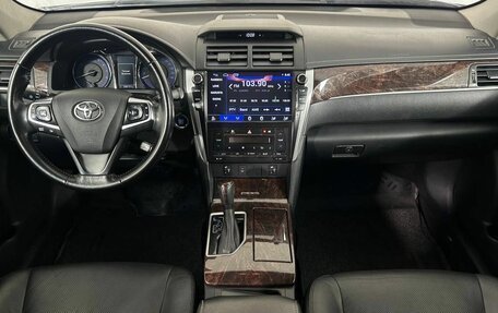 Toyota Camry, 2017 год, 2 019 000 рублей, 12 фотография