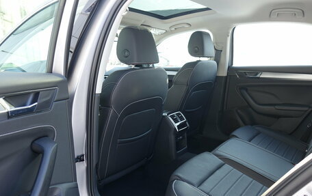 Skoda Superb III рестайлинг, 2025 год, 3 320 000 рублей, 18 фотография