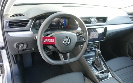 Skoda Superb III рестайлинг, 2025 год, 3 320 000 рублей, 8 фотография