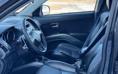 Mitsubishi Outlander III рестайлинг 3, 2010 год, 945 000 рублей, 11 фотография