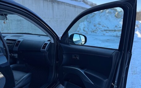 Mitsubishi Outlander III рестайлинг 3, 2010 год, 945 000 рублей, 22 фотография