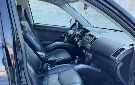 Mitsubishi Outlander III рестайлинг 3, 2010 год, 945 000 рублей, 23 фотография